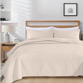 Leafage - Quilted Bedspread Set